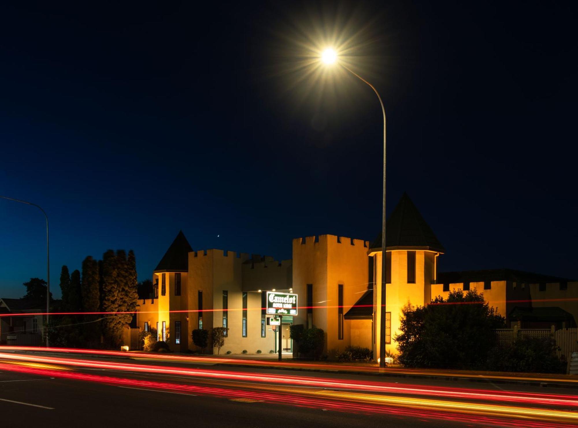 Camelot Motor Lodge And Conference Centre Палмерстон-Норт Экстерьер фото